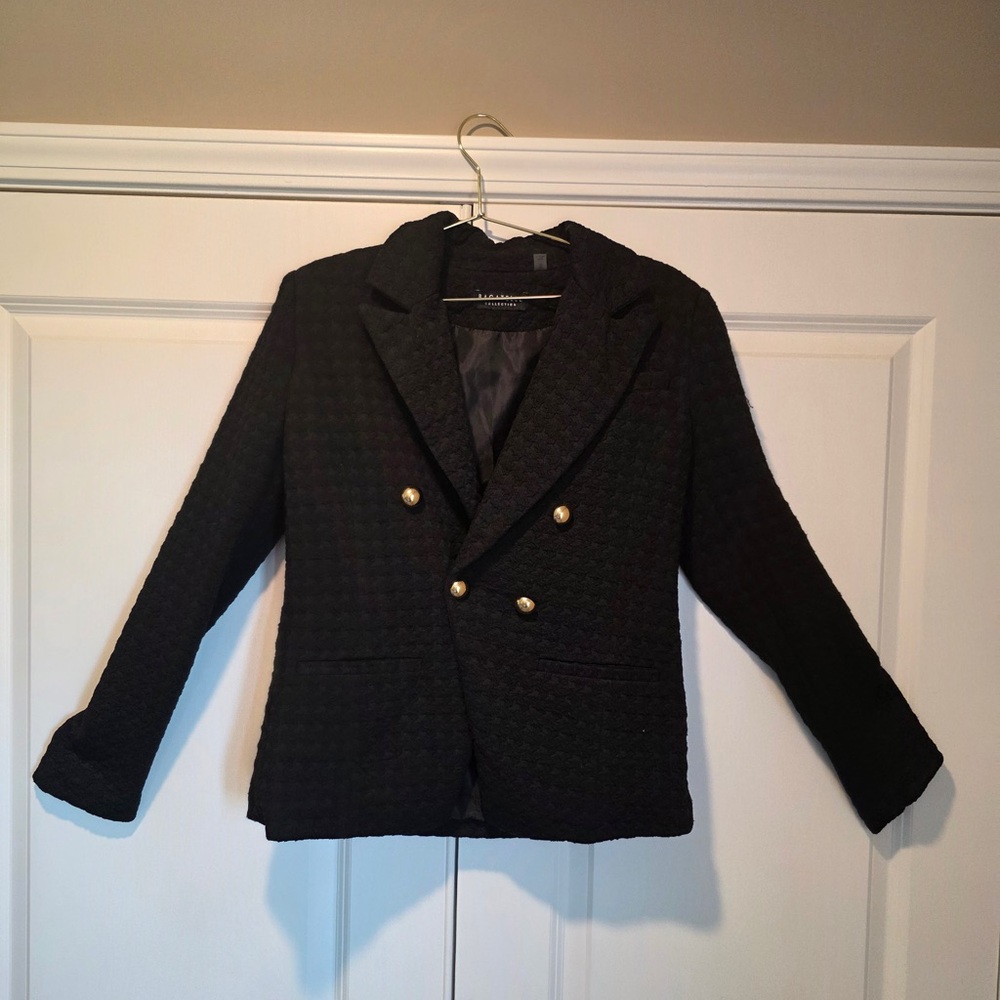 Bagatelle collection woman’s blazer
